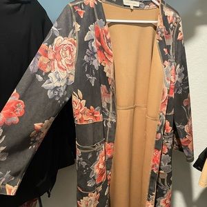 Flower, velvet cardigan